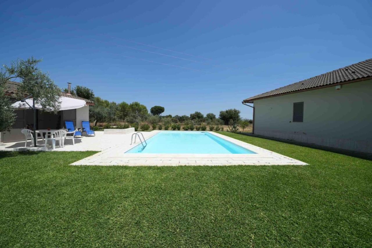 Accogliente Villa Con Piscina Caltagirone Eksteriør bilde
